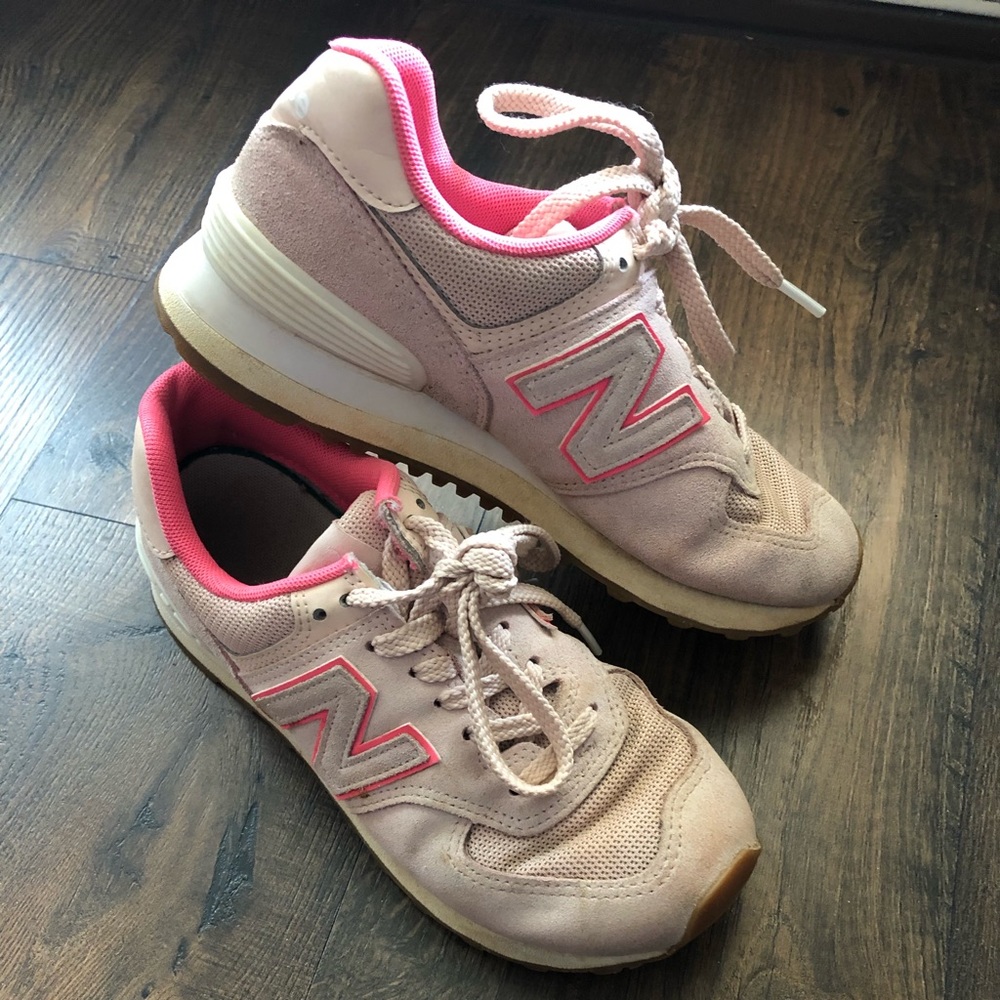Pink New Balance women 5.5